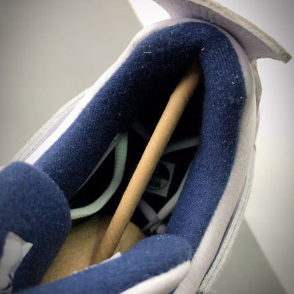 Air Jordan 4 Retro "Columbia"