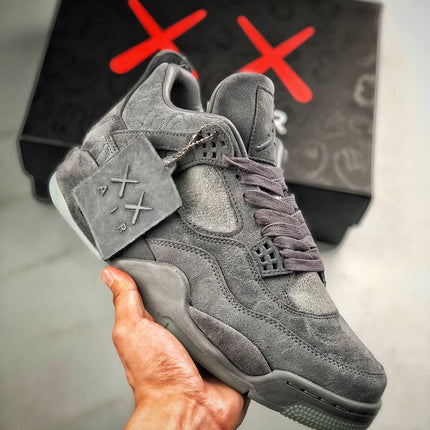 Air Jordan 4 X Kaws grey