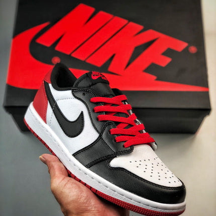 Jordan 1 Black Toe à tige basse rétro originale 2023