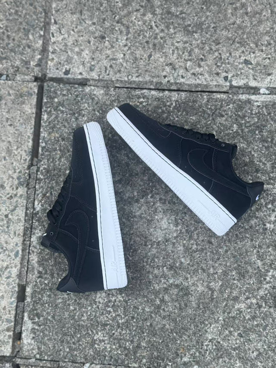 Nike Air Force 1 LX "Off-Noir"