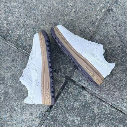 Nike Air Force 1 Luxe
