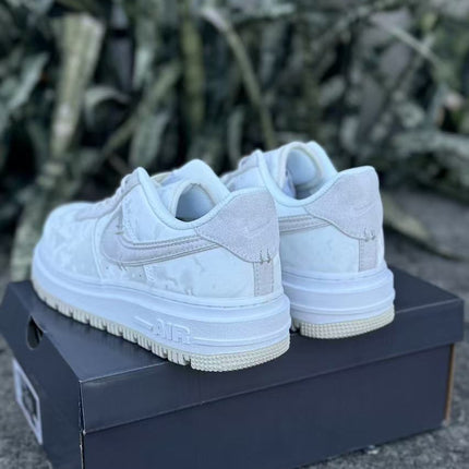 Nike Air Force 1 summit white