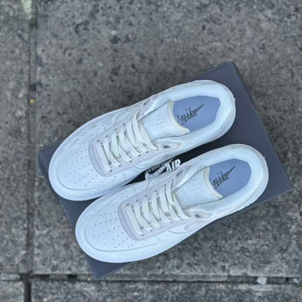 Nike Air Force 1 summit white