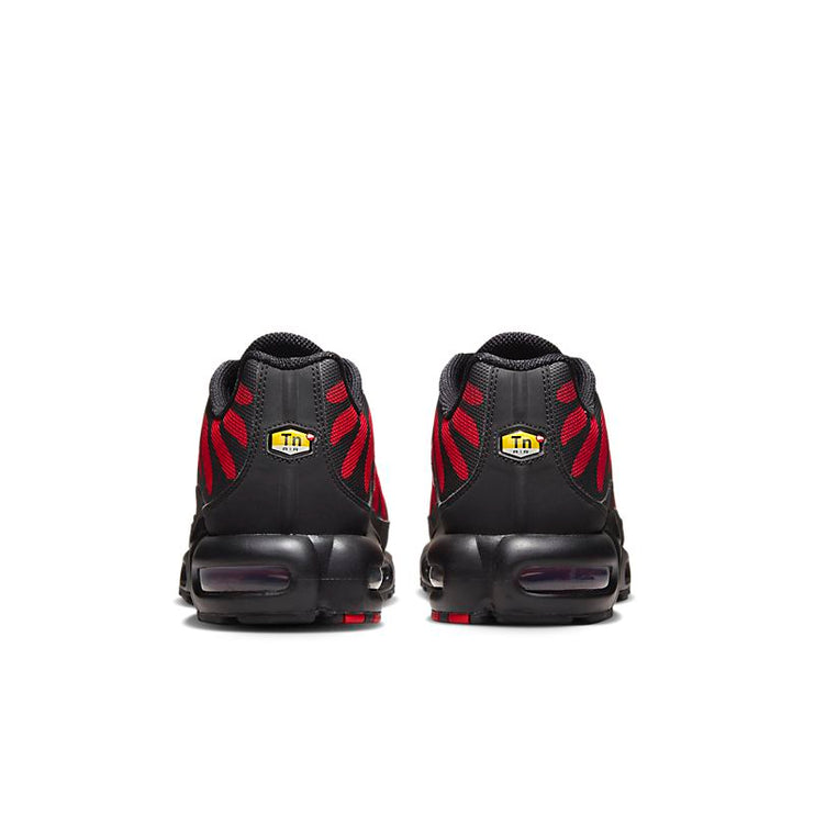 Nike Air Max Plus "Black/University Red"