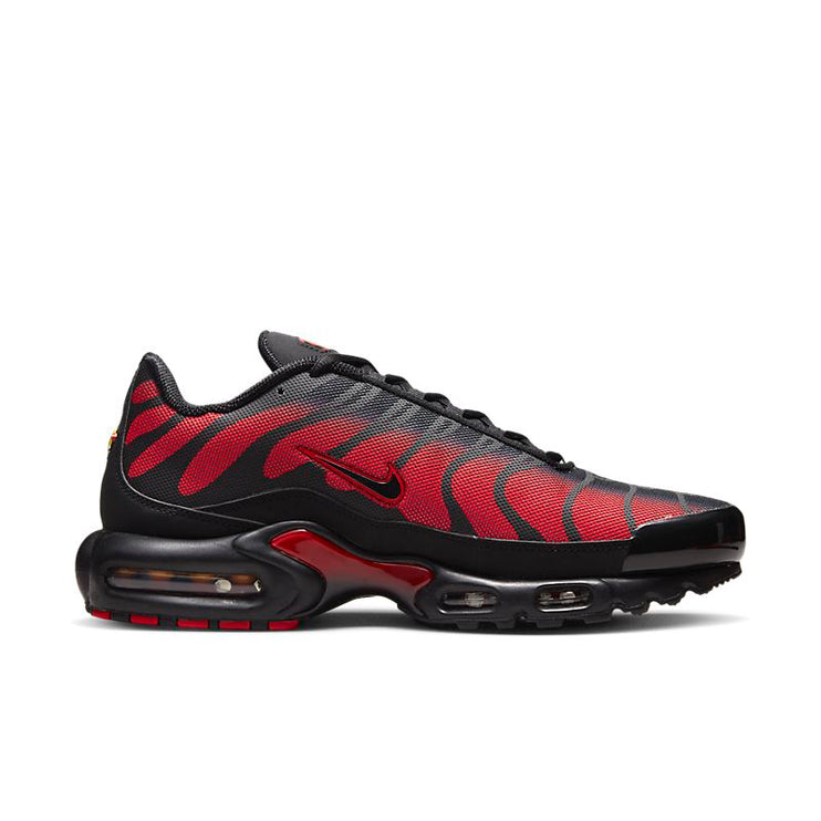 Nike Air Max Plus "Black/University Red"
