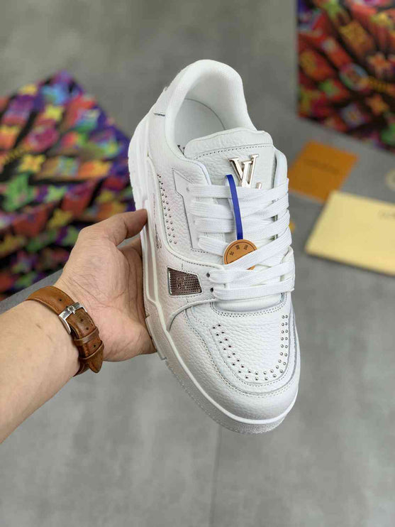 LOUIS VUITTON TRAINER 54