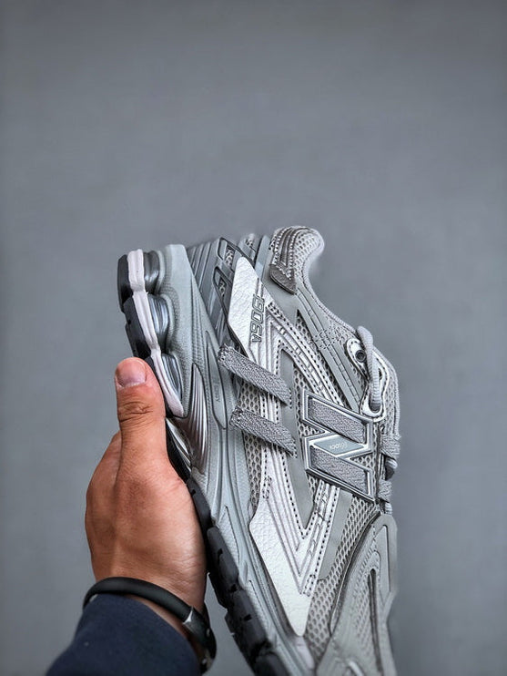 New Balance 1906