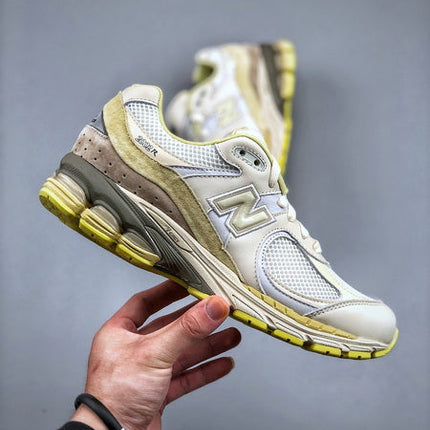 New Balance 2002R Auralee