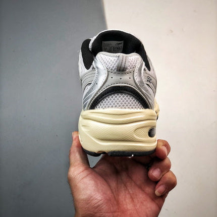 NEW BALANCE 530TA