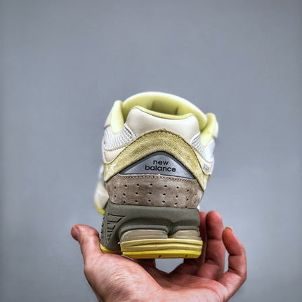 New Balance 2002R Auralee
