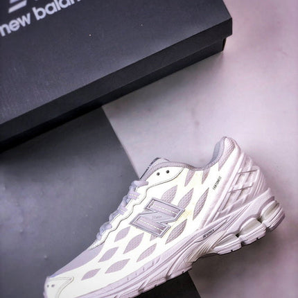 New Balance 1906R