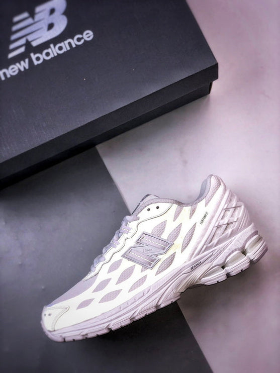 New Balance 1906R