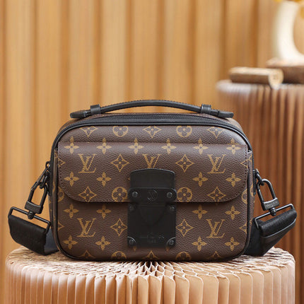 SACOCHE LOUIS VUITTON