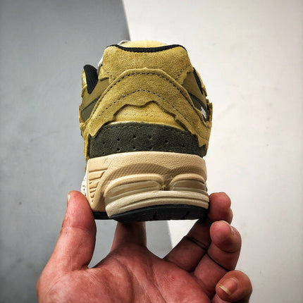 New Balance 2002R DP