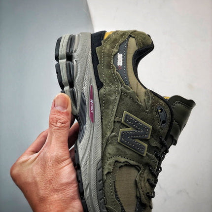 New Balance 2002R DN