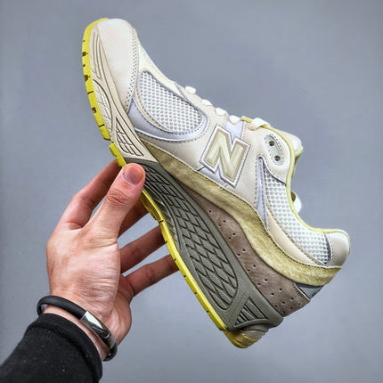 New Balance 2002R Auralee