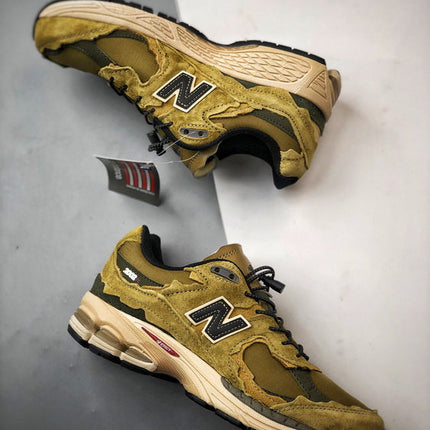 New Balance 2002R DP