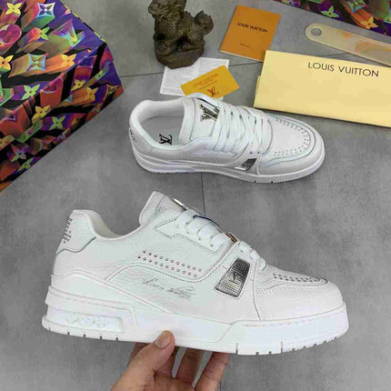 LOUIS VUITTON TRAINER 54