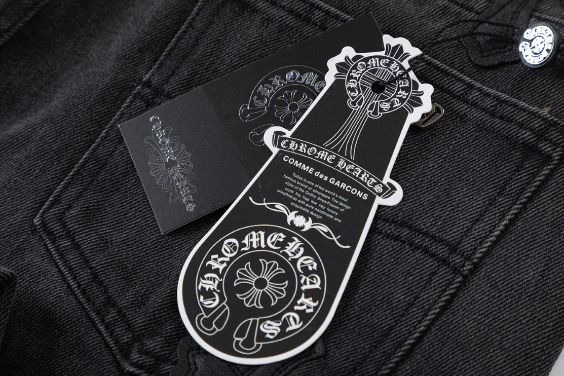 JEAN NOIR AVEC PATCH CROIX MARRON CHROME HEARTS