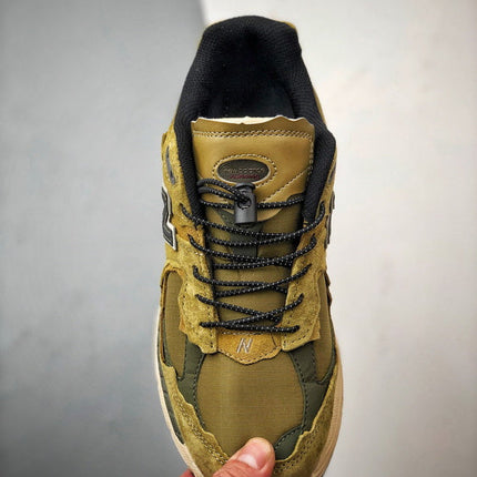 New Balance 2002R DP