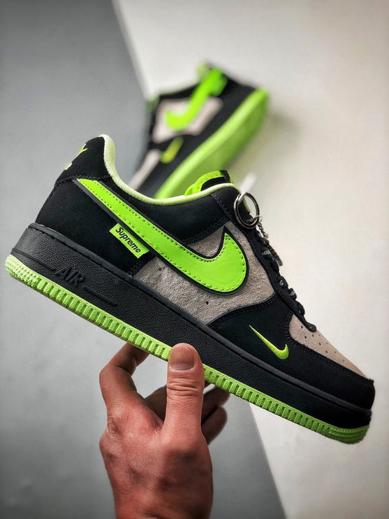 Nike Air Force 1 Low Supreme