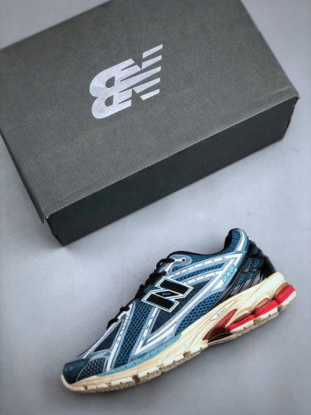 New Balance 1906