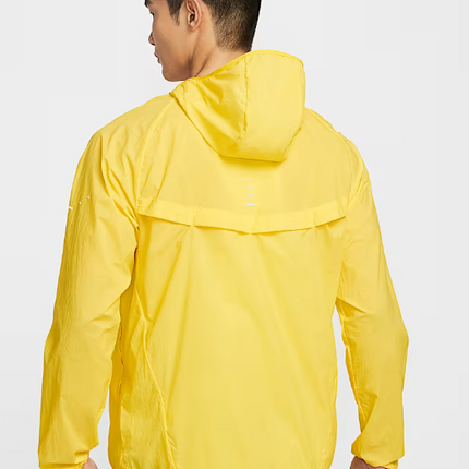 VESTE NIKE IMPERMEABLE JAUNE