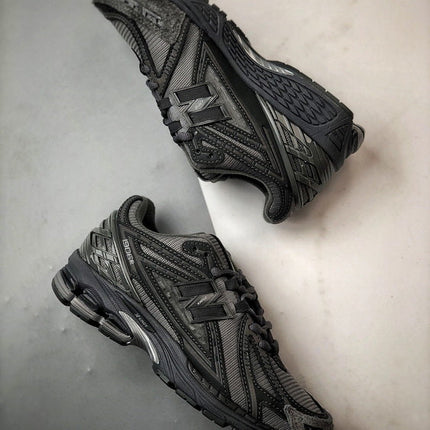 New Balance 1906R