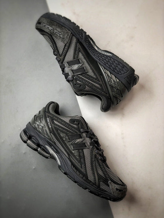 New Balance 1906R