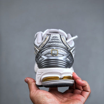 New Balance 1906R