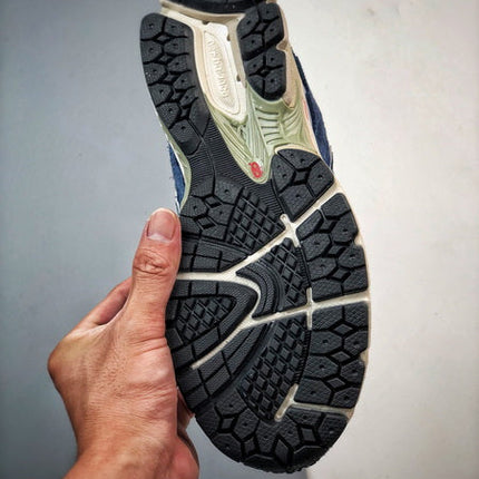 New Balance 2002R DK