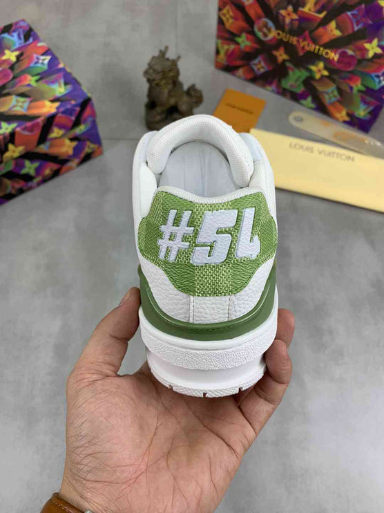 LOUIS VUITTON TRAINER 54