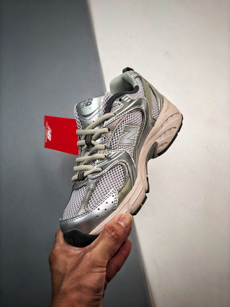 NEW BALANCE 530KMW