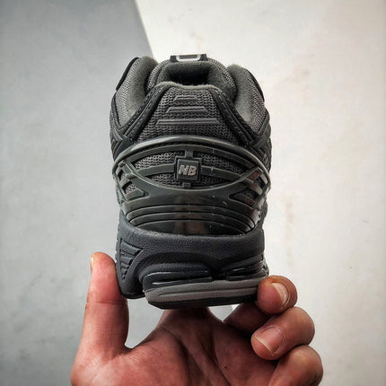 New Balance 1906R