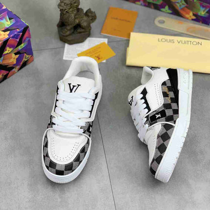 LOUIS VUITTON TRAINER 54