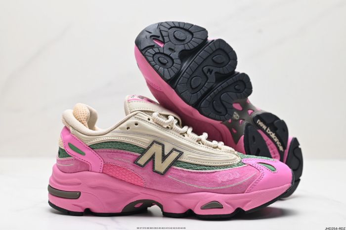 New Balance 1000MC
