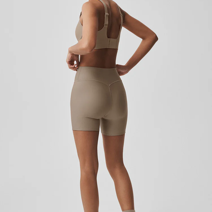 Short de yoga ALO beige