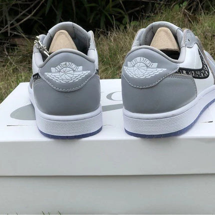 JORDAN 1 LOW x DIOR