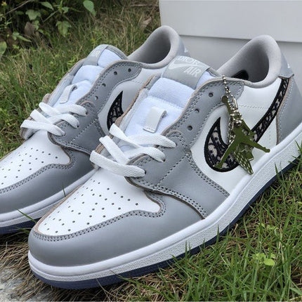 JORDAN 1 LOW x DIOR