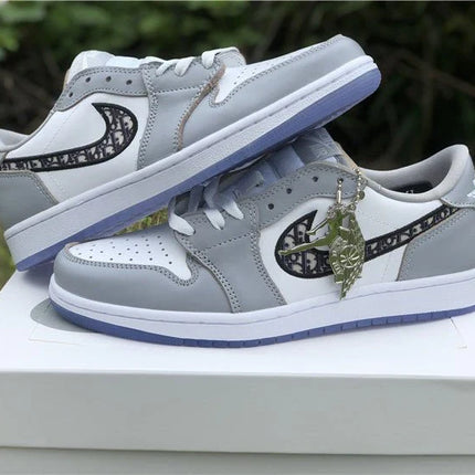 JORDAN 1 LOW x DIOR
