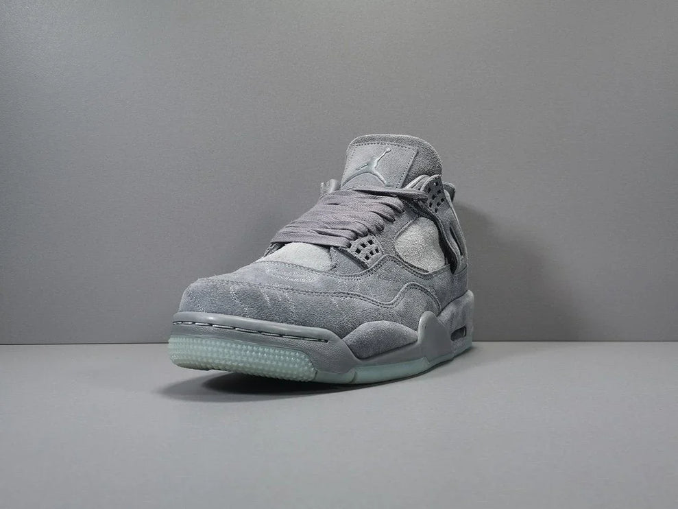 JORDAN 4 x KAWS GRIS