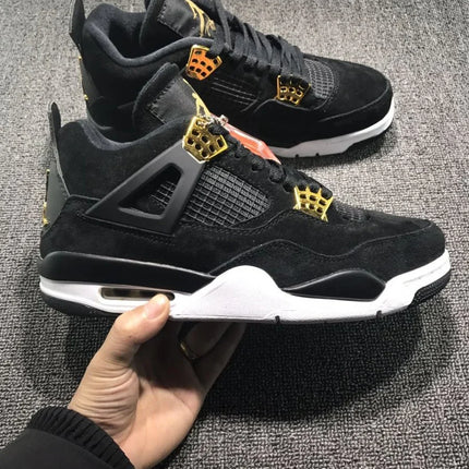 JORDAN 4 x ROYALTY