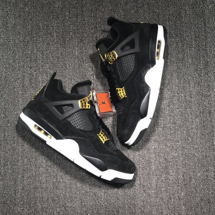 JORDAN 4 x ROYALTY